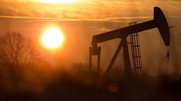 Neft qiymətləri ucuzlaşır