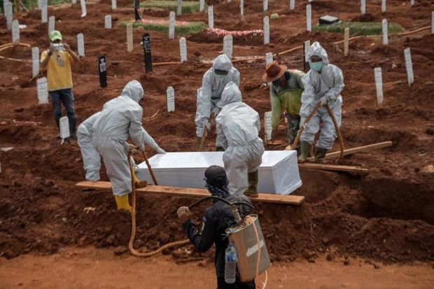 Norveçdə “Pfizer” peyvəndi vurulan 23 nəfər vəfat edib