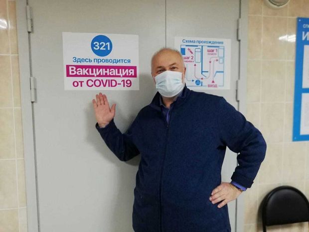 Rusiyalı deputat peyvənd vurulduqdan sonra xəstəxanalıq oldu