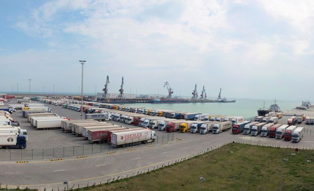 2020-ci ildə aşırılan nəqliyyat vasitələri və konteynerlərin sayı rekord səviyyədə olub - FOTO