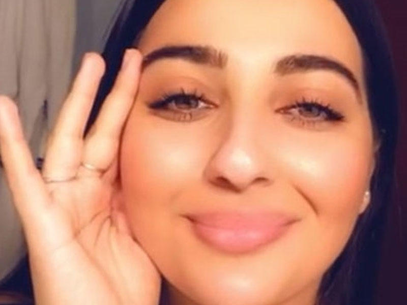 24 yaşlı qız burun əməliyyatı zamanı öldü - FOTO