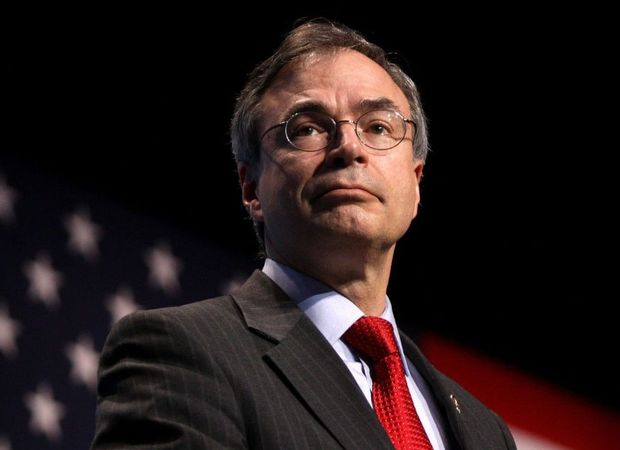 ABŞ konqresmeni iclasa odlu silahla gəldi