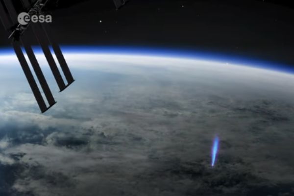 Beynəlxalq Kosmik Stansiya “elf”lərin Yer atmosferindən çıxmasını çəkib - VİDEO