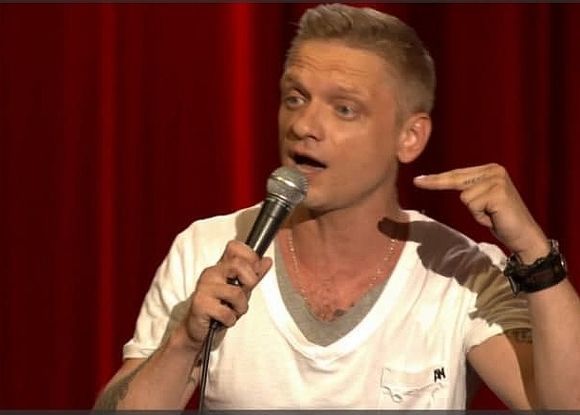 СМИ: Стенд-ап комик Шаляпин покончил с собой в Москве