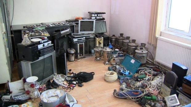 Evlərdən oğurluq edən dəstə üzvləri saxlanıldı - FOTO+VİDEO