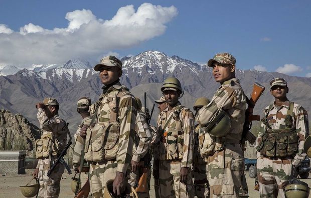 Hindistan-Çin hərbçiləri arasında atışma: Çox sayda yaralı var