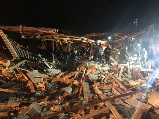 Xırdalanda baş verən partlayışdan sonra 6 nəfər dağıntılar altından xilas edilib