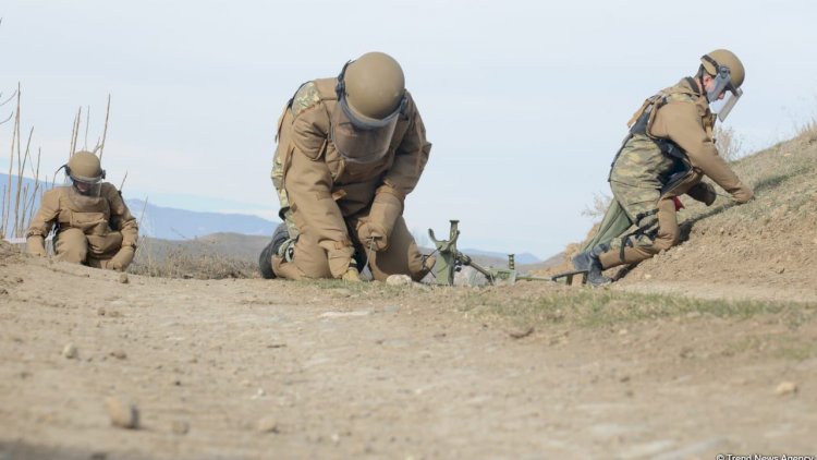 Füzuli minalardan belə təmizlənir - Video