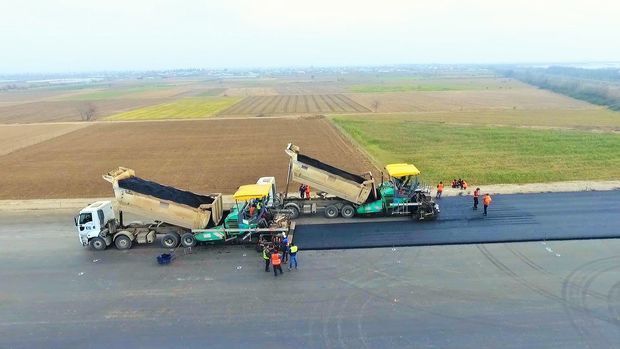 В Азербайджане расширяется участок международной автомагистрали - ФОТО