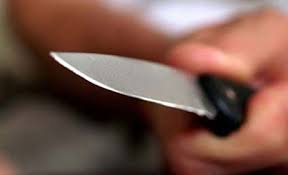 Gəncədə azyaşlı qız özünə bıçaqla xəsarət yetirdi