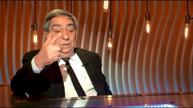 Koronavirusa yoluxan Rəşid həkimdən xəbər var: Ölümə yuxarıdan aşağı baxır