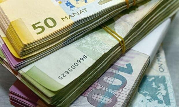 Azərbaycanda universitetin şöbə müdiri 100-dən çox tələbənin təhsil haqqını MƏNİMSƏDİ