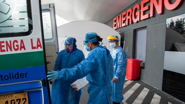 В Эквадоре врачи ввели десятки тысяч доз поддельной вакцины