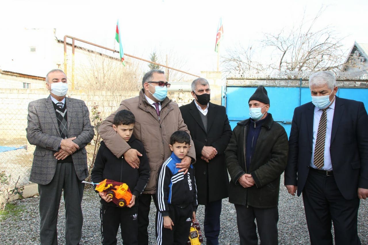 Ağcabədi rayonunda şəhid ailələri ziyarət edilir