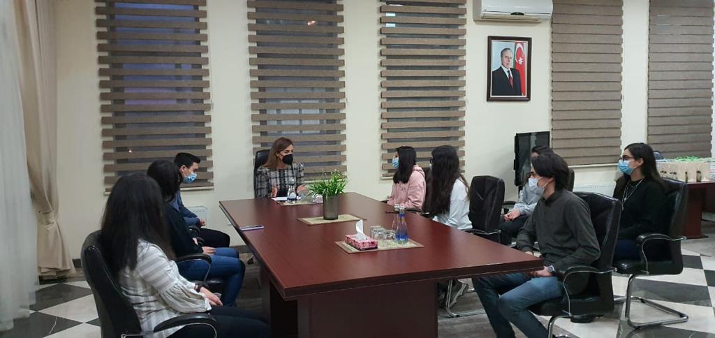 Könül Nurullayeva Nizami rayonunda Prezident təqaüdçüsü olan gənclərlə görüşüb