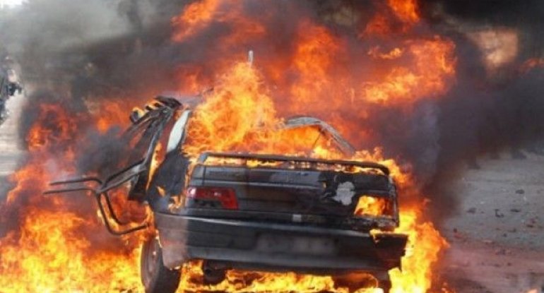 Sabirabadda avtomobil yanıb: Xəsarət alanlar var