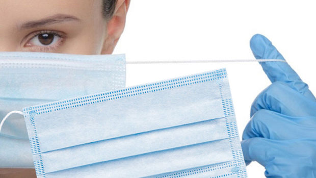 Американские инфекционисты объяснили, когда стоит носить две маски