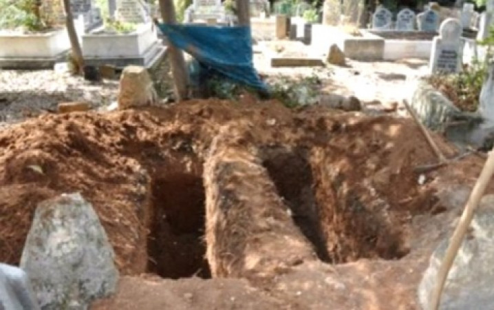 Şəhidin məzarı açıldı, qəbirqazan qorxub qaçdı - VİDEO