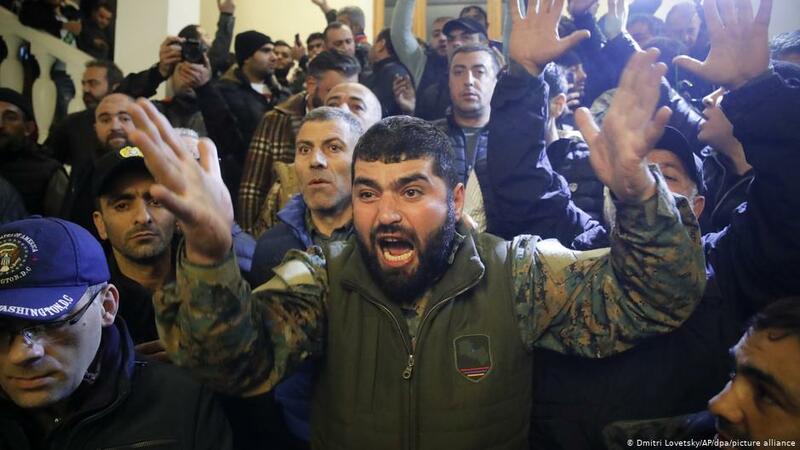 Ermənistan ÇÖKÜR: On minlərlə erməni ÖLKƏDƏN BİRDƏFƏLİK QAÇDI