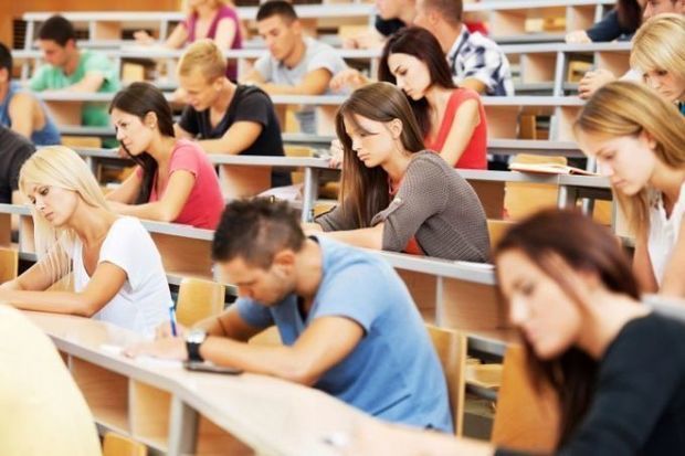 В Азербайджане принято решение о возобновлении учебного процесса в вузах