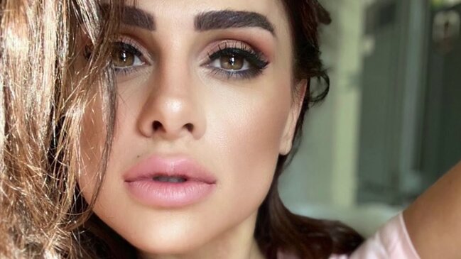 Azəri qızı Günel açıq-saçıq geyimi ilə DİQQƏT ÇƏKDİ- FOTO