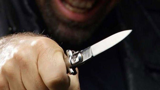 Hoteldə arvadını 18 bıçaq zərbəsi ilə öldürənin məhkəməsi başlayır