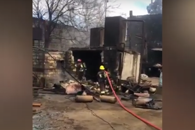 Bakıda dəmirəritmə sexində partlayış olub - VİDEO