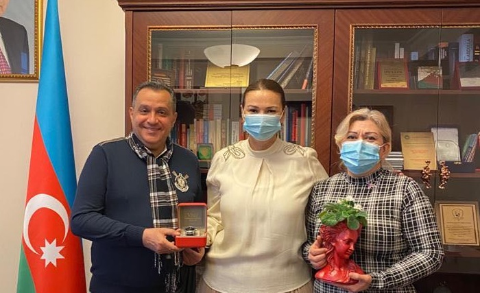 Mədəniyyət Komitəsinin sədri Əməkdar artist Çingiz Əhmədovla görüşdü - FOTO