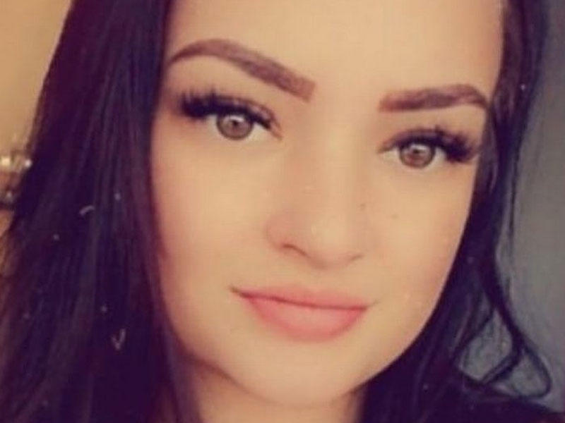 25 yaşlı qızı iti parçalayıb yedi - FOTO