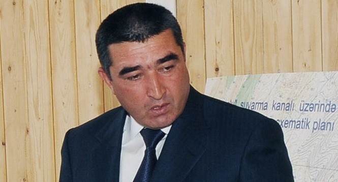 Etibar Pirverdiyev 300 hektarlıq meyvə bağını satışa çıxarıb