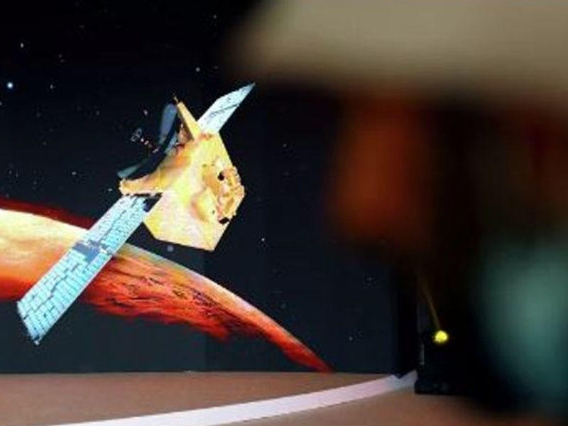 İlk ərəb kosmik gəmisi Marsın orbitinə daxil olub