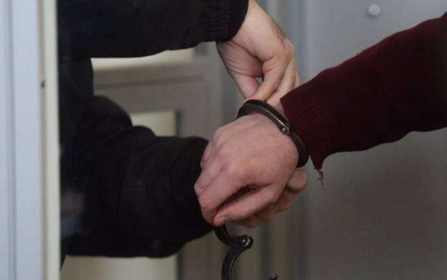 Bərdə məhkəməsinin iclas katibi həbs edildi