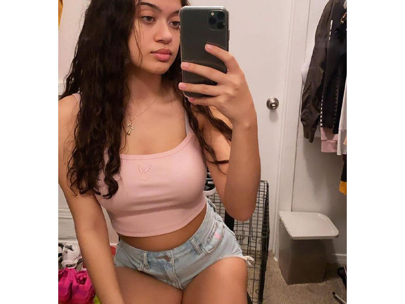 18 yaşlı TikTok-çu özünü asdı - FOTO