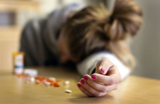 Rusyada intiharlar davam edir: Daha üç məktəbli özünə qəsd etdi