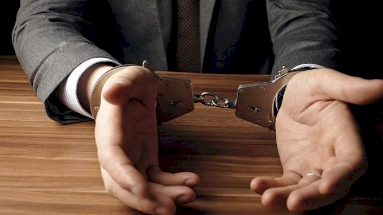 Bakı Ağır Cinayətlər məhkəməsinin vəzifəli şəxsi həbs edildi