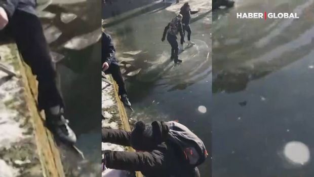 Donmuş çayda konki ilə sürüşmək həvəsinə düşənlərin təhlükəli anları - VİDEO