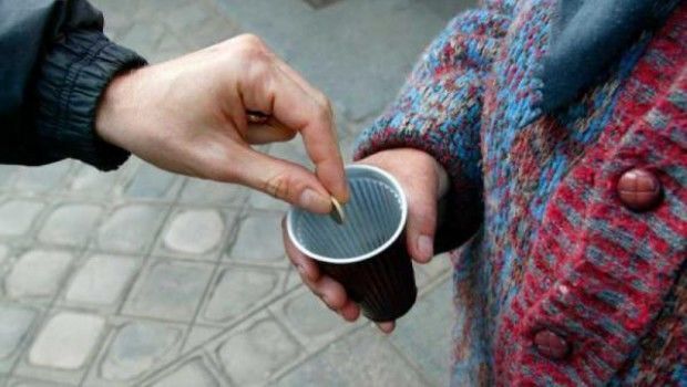 Balakəndə evdən pul və qızıl oğurlayan dilənçilər ələ keçdi - FOTO