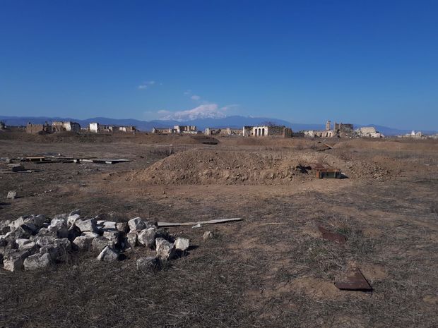 İşğaldan azad edilmiş ərazilərdə düşmənin atıb qaçdığı silah-sursat aşkar edildi - FOTO
