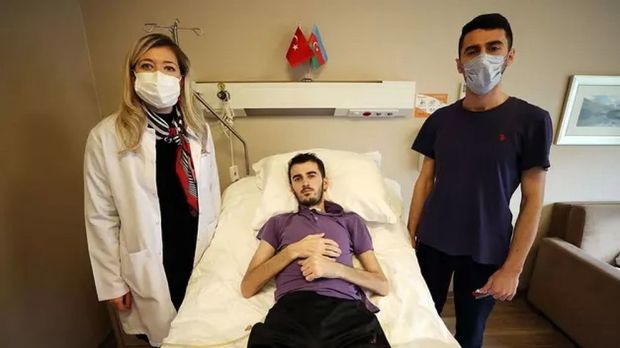 Türkiyədə müalicəsi davam edən qazimizdən xəbər var - FOTO