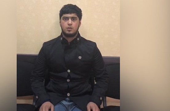 Mağazasından icazəsiz su içdiyi üçün ruhi xəstəni zəncirləyən market sahibi həbs edildi - RƏSMİ + VİDEO