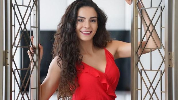 “Hercai”nin ulduzu “Sevgililər Günü” paylaşım etmədi, ayrılıq dedi-qoduları yayıldı - FOTO