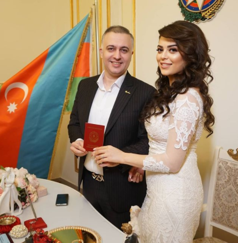 Yeni evlənən cütlükdən SƏMİMİ FOTOLAR