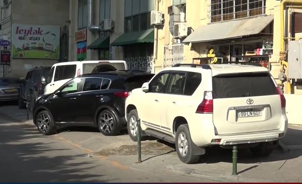 Səki maşınlar üçün, maşın yolu isə insanlar üçün - VİDEO