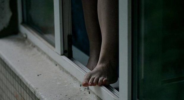 Прокуратура распространила информацию о покончившей с собой накануне женщине