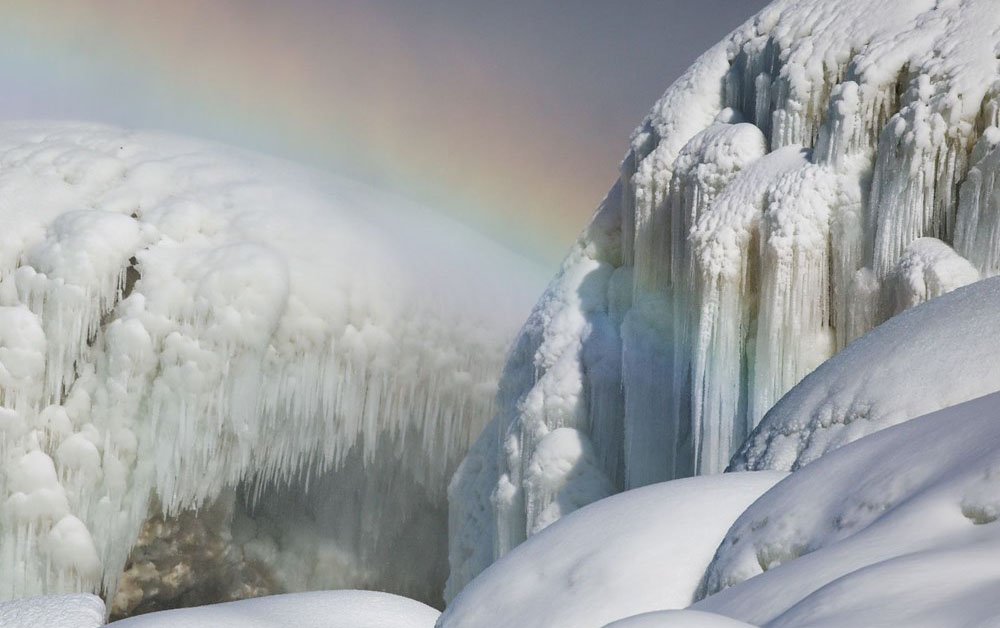 Niaqara şəlaləsi dondu - Fotolar+Video