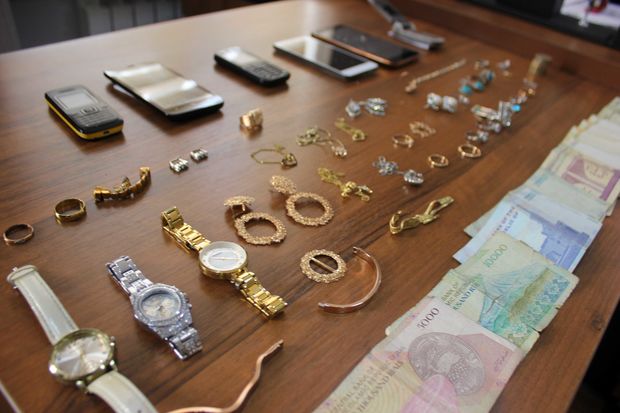 Xaçmazda evlərə və mağazalara qənim kəsilən dəstə ələ keçdi - FOTO