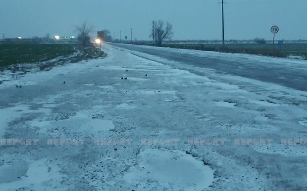 Еще в одном районе гололедица, затруднено движение транспорта