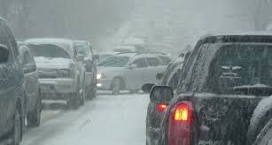 Названо число ДТП, произошедших в Баку из-за снега