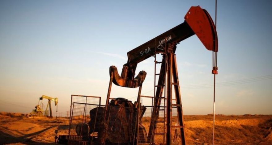 Цена азербайджанской нефти достигла 67 долларов