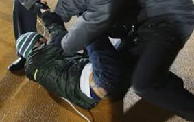 Gədəbəydə üç nəfər birləşərək birini döydü